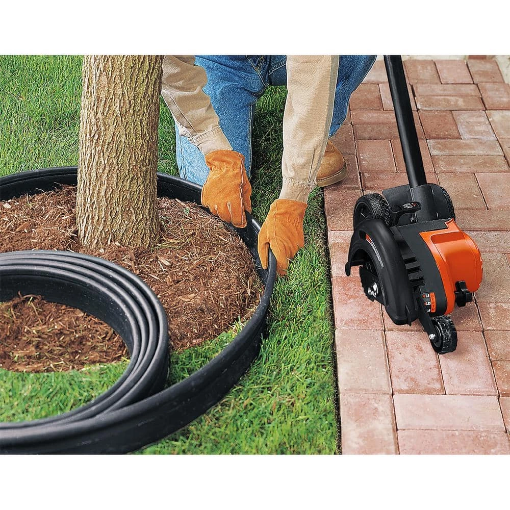 BLACK+DECKER 12 Amp Corded Electric 2-in-1 Lawn Edger & Trencher 6 BLACK+DECKER 12 Amp Corded Electric 2-in-1 Lawn Edger & Trencher - Image 4