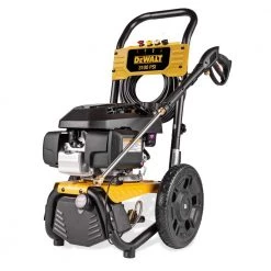DEWALT 3100 PSI at 2.3 GPM Honda Cold Water Professional Gas Pressure Washer