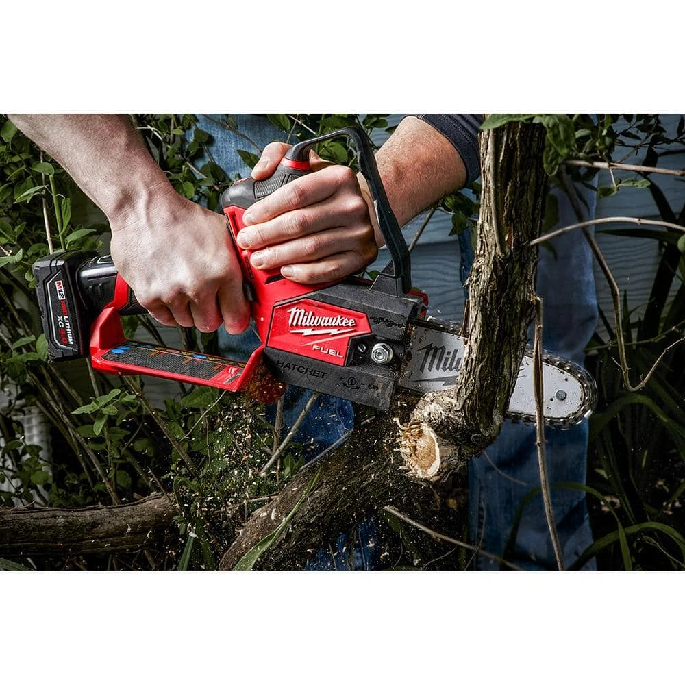 Milwaukee M12 FUEL 12-Volt Lithium-Ion Brushless Cordless 6 in. HATCHET Pruning Saw Kit with 4.0 Ah Battery and Charger 15 Milwaukee M12 FUEL 12-Volt Lithium-Ion Brushless Cordless 6 in. HATCHET Pruning Saw Kit with 4.0 Ah Battery and Charger - Image 13