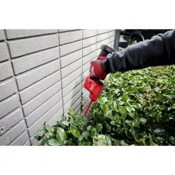 Milwaukee M12 FUEL 8 in. 12V Lithium-Ion Brushless Cordless Hedge Trimmer Kit with M18 FUEL 24 in. Hedge Trimmer (2-Tool) -Outdoor Power Equipment Sales Store milwaukee cordless hedge trimmers 2533 21 2726 20 1f 1000