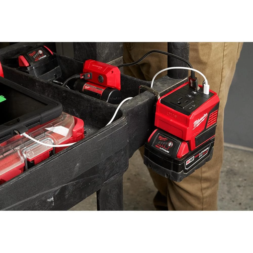 Milwaukee M18 18-Volt Lithium-Ion 175-Watt Powered Compact Inverter for M18 Batteries (Tool-Only) 11 Milwaukee M18 18-Volt Lithium-Ion 175-Watt Powered Compact Inverter for M18 Batteries (Tool-Only) - Image 9